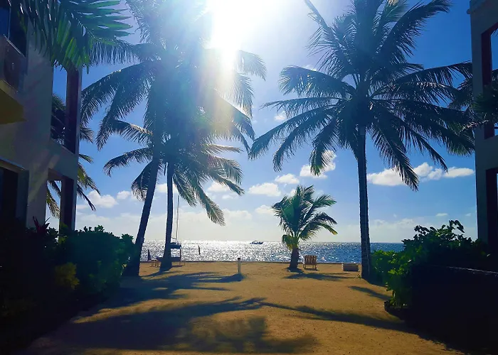 Tres Cocos Hotel 3*